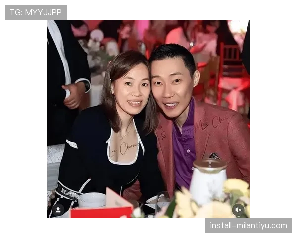 李宗伟穿西装在豪宅里啃泡面……这反差我服